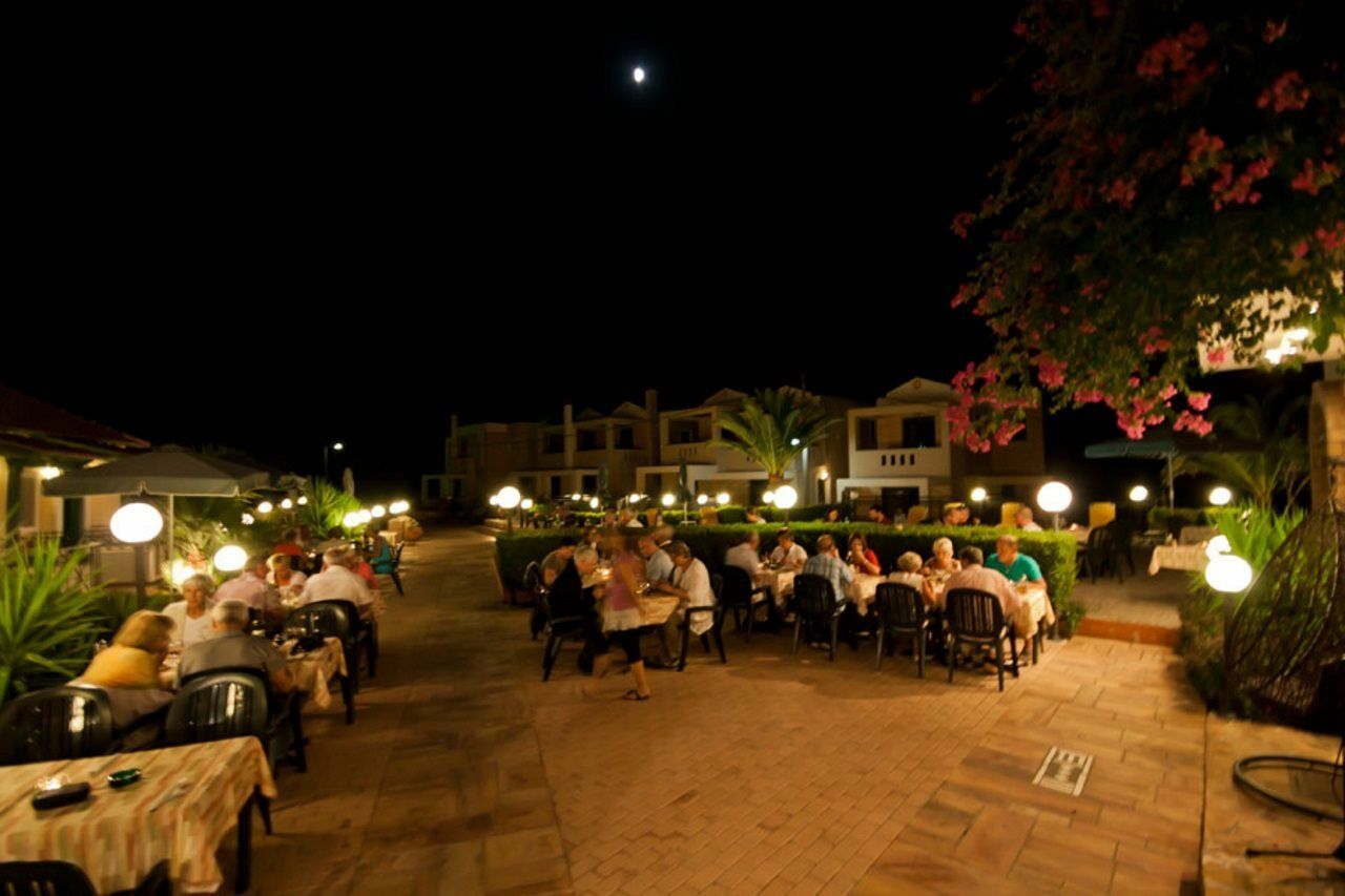 Sun Village Hotel Apartments Mégasz Limniónasz Kültér fotó
