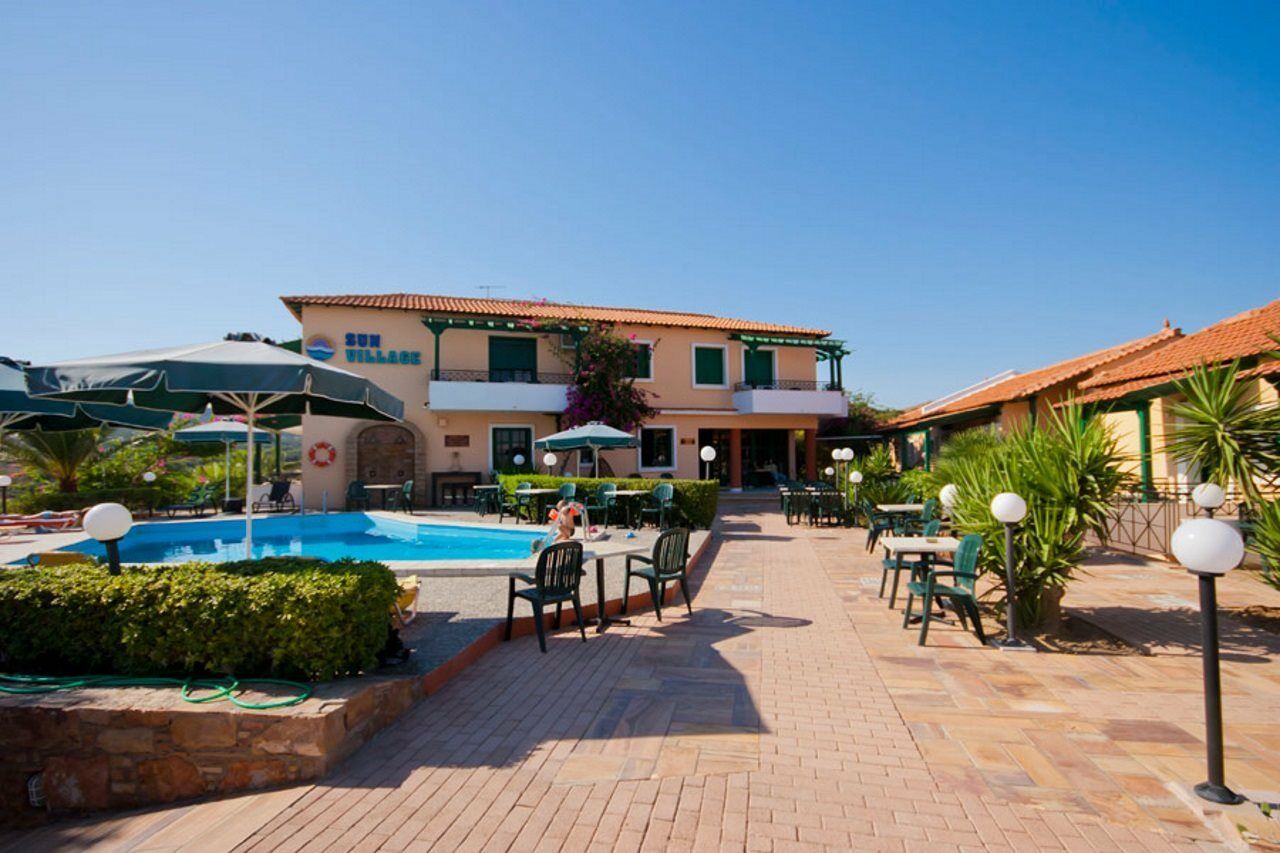 Sun Village Hotel Apartments Mégasz Limniónasz Kültér fotó